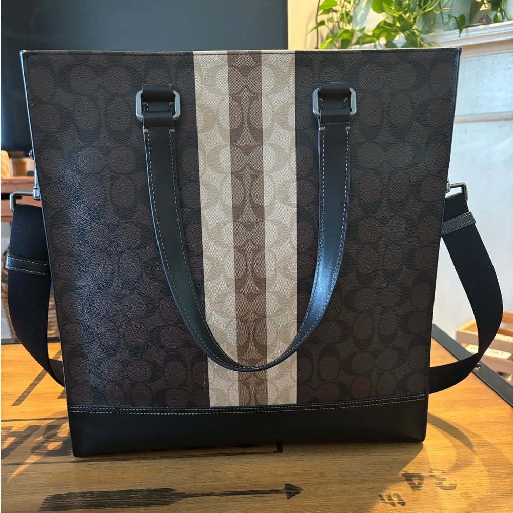 Coach Graham Structured Tote